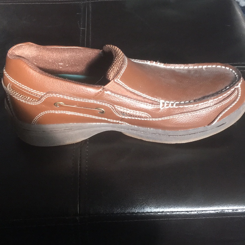 Men’s triple wide shoes worn once